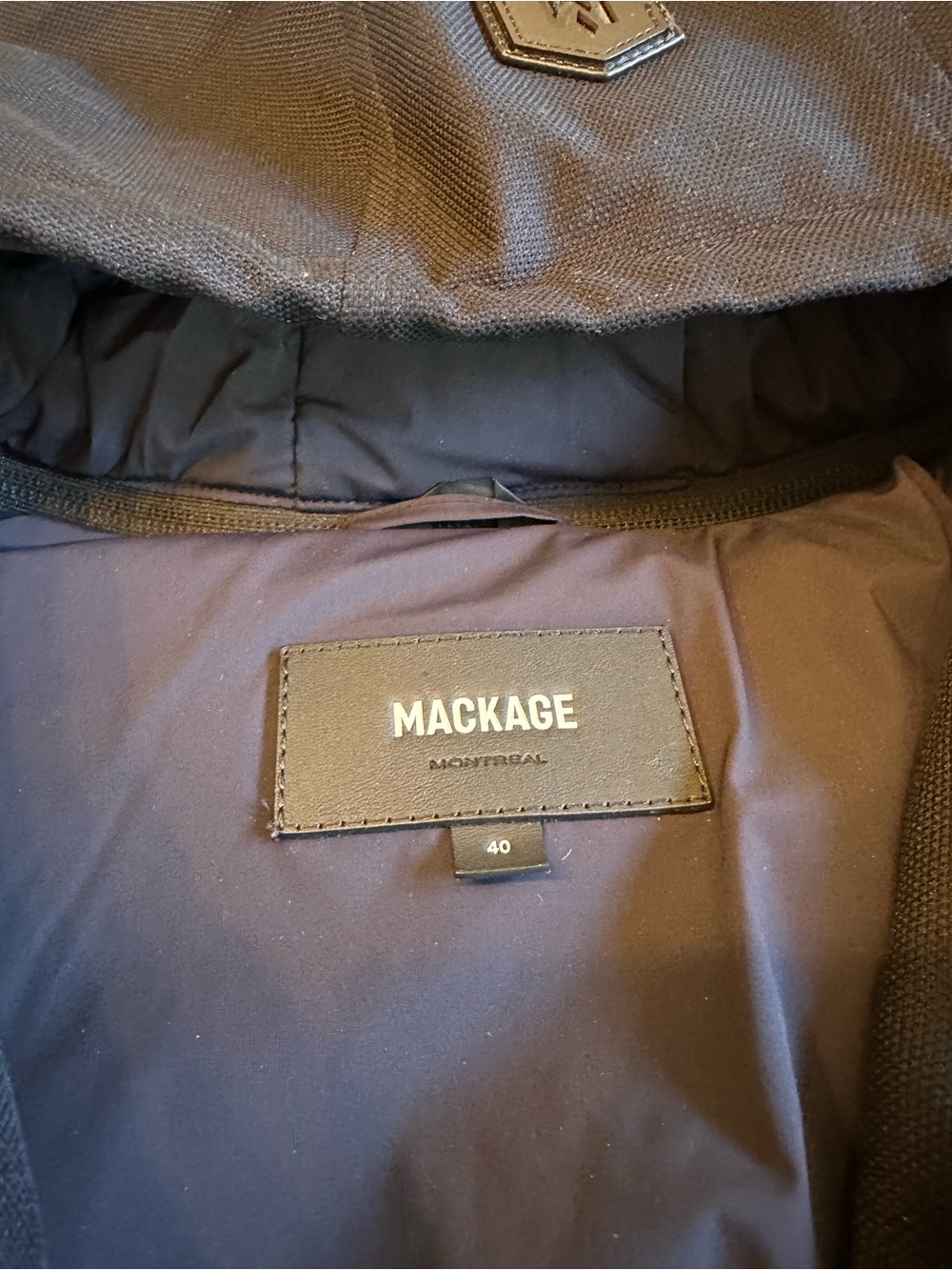 Mackage ERYK-R Down Jacket Removable Bib Hood Navy 40 - Picture 5 of 7